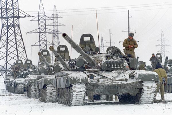 Ввод российских войск в Чечню в 1994 г. Ввод российских войск в Чечню в 1994 г.