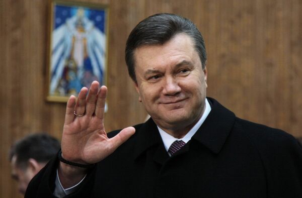 Янукович ушел от ответа на вопрос об изменении статуса русского языка Янукович ушел от ответа на вопрос об изменении статуса русского языка