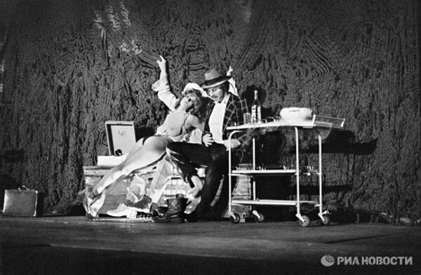 Актер театра на Таганке Иван Дыховичный Актер театра на Таганке Иван Дыховичный