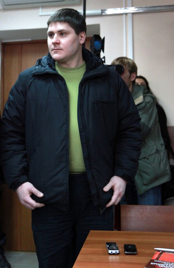 Бывший сотрудник милиции Роман Жиров, сбивший на автомобиле насмерть беременную женщину Бывший сотрудник милиции Роман Жиров, сбивший на автомобиле насмерть беременную женщину