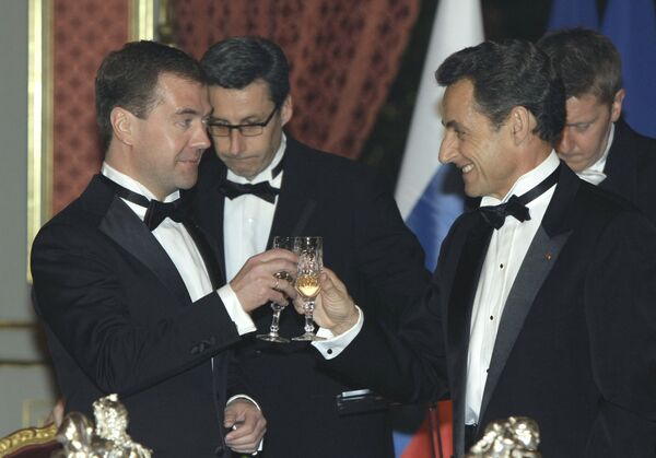 Президент РФ Дмитрий Медведев и президент Франции Николя Саркози Президент РФ Дмитрий Медведев и президент Франции Николя Саркози