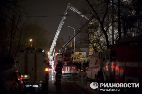 Пожар в бизнес-центре на севере Москвы Пожар в бизнес-центре на севере Москвы