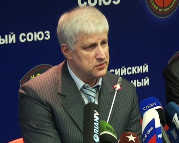 Фурсенко отказался назвать зарплату Дика Адвоката Фурсенко отказался назвать зарплату Дика Адвоката