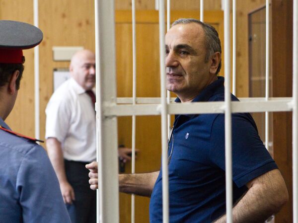 Слушания по делу уроженца Грузии Тариела Мулухова в Хамовническом суде Слушания по делу уроженца Грузии Тариела Мулухова в Хамовническом суде