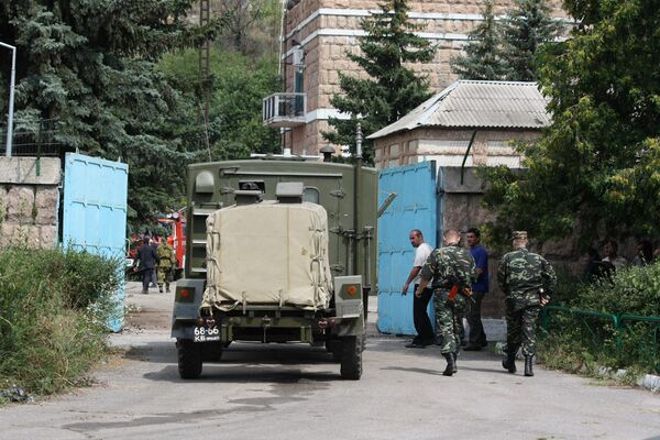 На Баксанской ГЭС сработали четыре взрывных устройства На Баксанской ГЭС сработали четыре взрывных устройства
