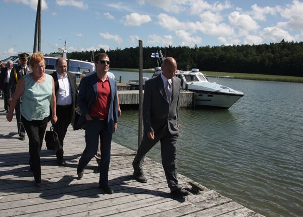 Дмитрий Медведев прибыл на остров Сейли в Балтийском море Дмитрий Медведев прибыл на остров Сейли в Балтийском море