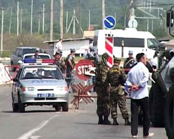 Смертник взорвал пост милиции в Северной Осетии. Видео с места ЧП Смертник взорвал пост милиции в Северной Осетии. Видео с места ЧП