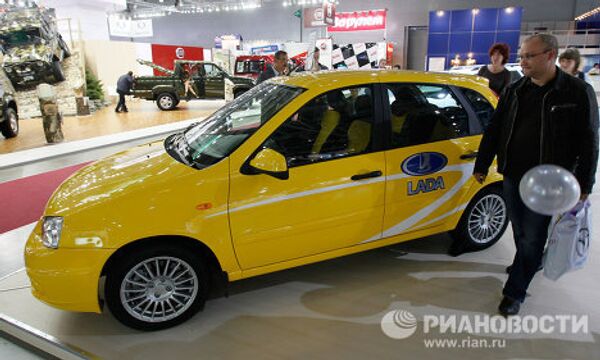 Автомобиль Lada Kalina Sport на Московском автосалоне Автомобиль Lada Kalina Sport на Московском автосалоне