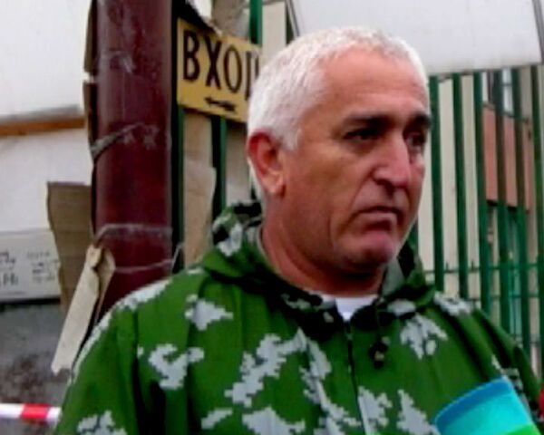 За минуту до взрыва охранник рынка разговаривал с террористом За минуту до взрыва охранник рынка разговаривал с террористом