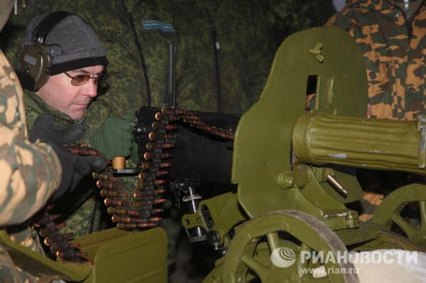 Дмитрий Медведев посетил полигон Выстрел в Подмосковье Дмитрий Медведев посетил полигон Выстрел в Подмосковье
