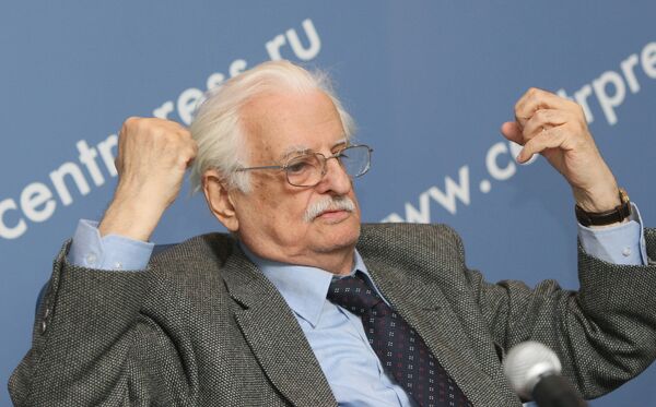 П/к президента Гильдии кинорежиссеров России Марлена Хуциева П/к президента Гильдии кинорежиссеров России Марлена Хуциева