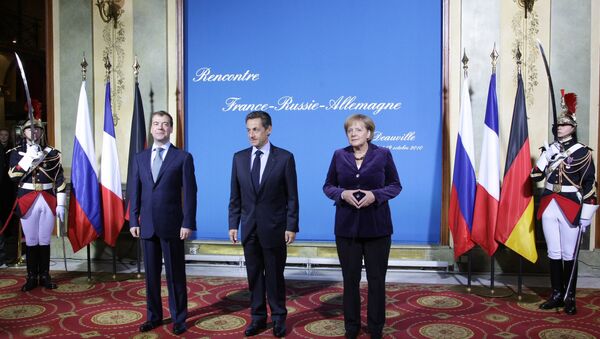 Трехсторонняя встреча президентов России и Франции и федерального канцлера Германии во французском Довиле Трехсторонняя встреча президентов России и Франции и федерального канцлера Германии во французском Довиле