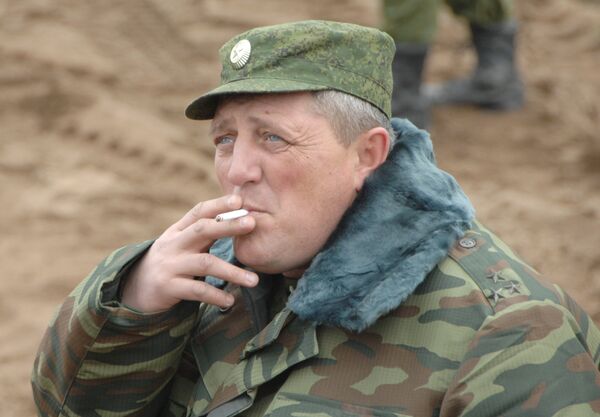Исполняющий обязанности командира Тульского соединения ВДВ полковник Алексей Наумец. Архив Исполняющий обязанности командира Тульского соединения ВДВ полковник Алексей Наумец. Архив