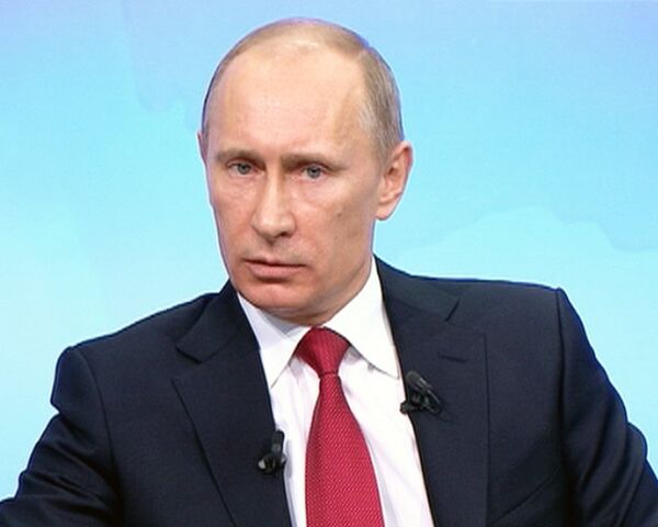 Путин считает, что беспорядки спровоцировало не убийство болельщика Путин считает, что беспорядки спровоцировало не убийство болельщика