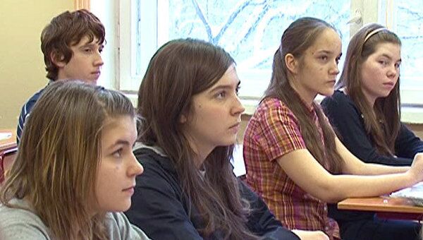 Старшеклассники будут изучать русский язык в обязательном порядке Старшеклассники будут изучать русский язык в обязательном порядке