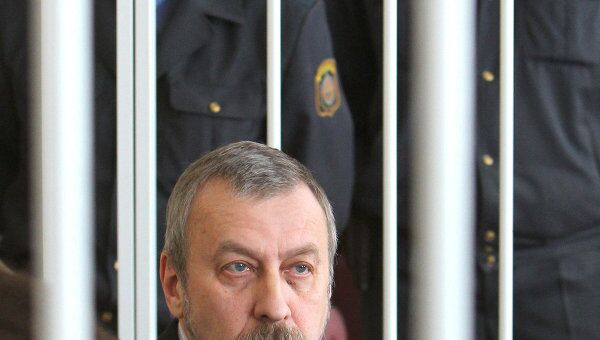 Суд над бывшим кандидатом в президенты Белоруссии А.Санниковым Суд над бывшим кандидатом в президенты Белоруссии А.Санниковым