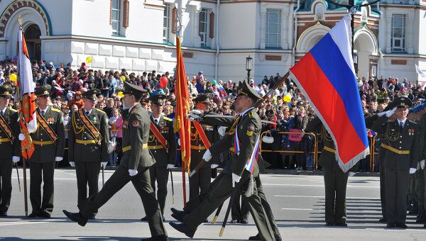 Россия отмечает День Победы парадами, чествуя своих ветеранов Россия отмечает День Победы парадами, чествуя своих ветеранов