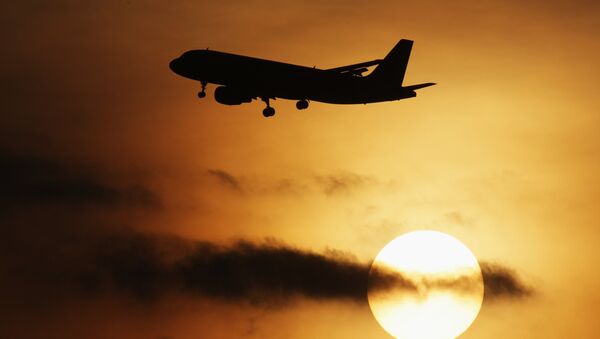 Самолет Airbus. Архивное фото Самолет Airbus. Архивное фото