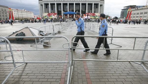 Несанкционированная акция протеста движения Революция через социальные сети в Минске Несанкционированная акция протеста движения Революция через социальные сети в Минске