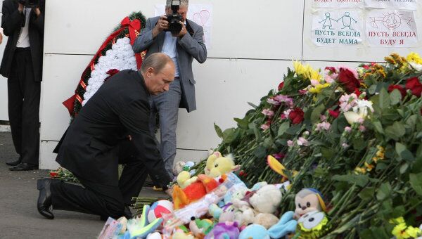 Премьер-министр РФ Владимир Путин совершает незапланированную рабочую поездку в Казань Премьер-министр РФ Владимир Путин совершает незапланированную рабочую поездку в Казань