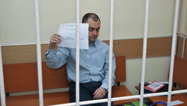 Спамер Леонид Куваев, обвиняемый в педофилии, в Савеловском суде Москвы во время судебного процесса. Спамер Леонид Куваев, обвиняемый в педофилии, в Савеловском суде Москвы во время судебного процесса.