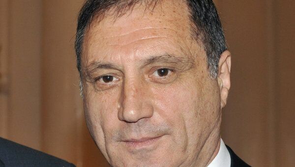 Президент Абхазии Сергей Багапш назначил премьер-министром республики Сергея Шамбу, который до этого занимал пост главы МИД. Президент Абхазии Сергей Багапш назначил премьер-министром республики Сергея Шамбу, который до этого занимал пост главы МИД.