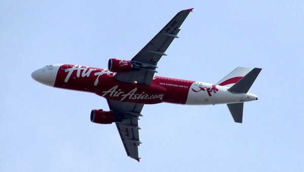 Самолет авиакомпании AirAsia. Архивное фото Самолет авиакомпании AirAsia. Архивное фото