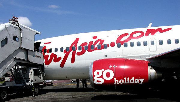 Самолет авиакомпании AirAsia. Архивное фото Самолет авиакомпании AirAsia. Архивное фото