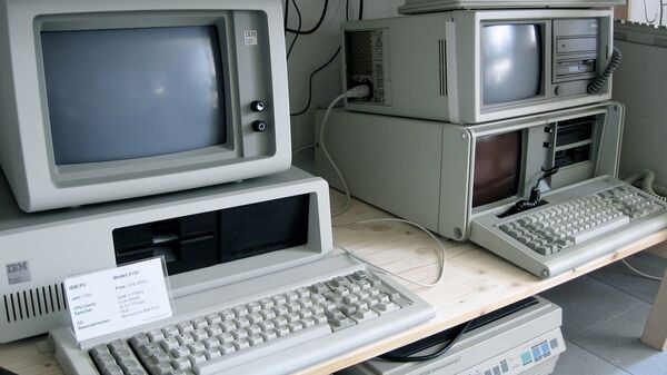 Первый персональный компьютер IBM 5150
