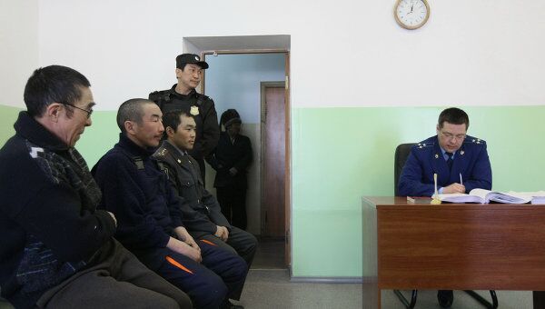 Слушание дела об охоте чиновников на редких животных с борта вертолета. Архив Слушание дела об охоте чиновников на редких животных с борта вертолета. Архив