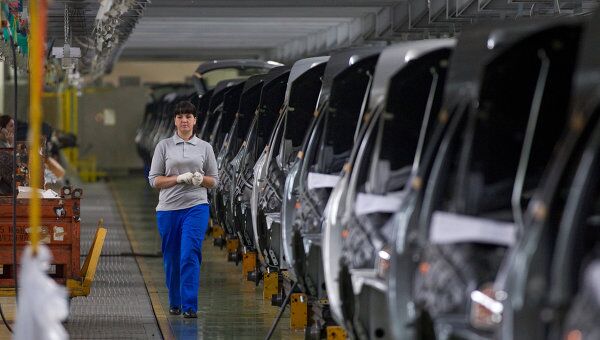 Работа завода ОАО АвтоВАЗ в Тольятти. Архив Работа завода ОАО АвтоВАЗ в Тольятти. Архив