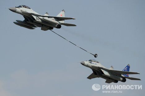 Российские многоцелевые истребители МиГ-29 и МиГ-35 Российские многоцелевые истребители МиГ-29 и МиГ-35