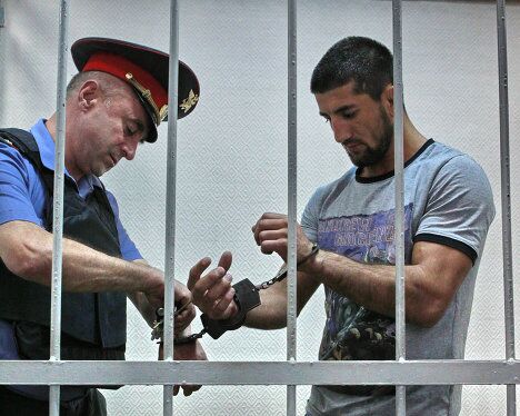 Чемпион мира по смешанным единоборствам Расул Мирзаев в Замоскворецком суде Чемпион мира по смешанным единоборствам Расул Мирзаев в Замоскворецком суде