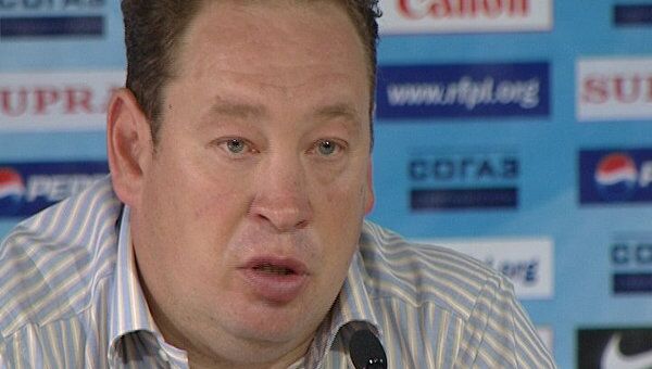 Слуцкий возмущен поведением Веллитона на матче Спартак - ЦСКА Слуцкий возмущен поведением Веллитона на матче Спартак - ЦСКА