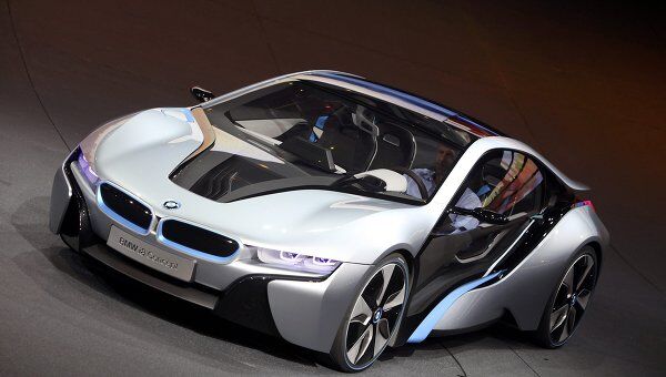 Концепт BMW i8 на автосалоне во Франкфурте. Архив Концепт BMW i8 на автосалоне во Франкфурте. Архив