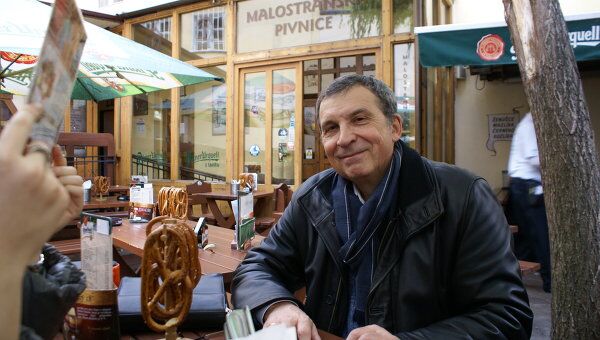 Николай Попов, автор первой новости РИА Николай Попов, автор первой новости РИА