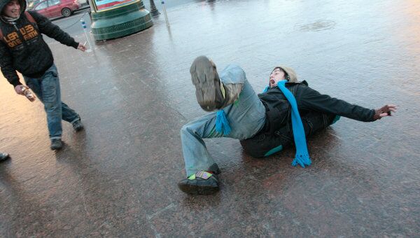 В большей степени осторожными нужно быть пешеходам В большей степени осторожными нужно быть пешеходам