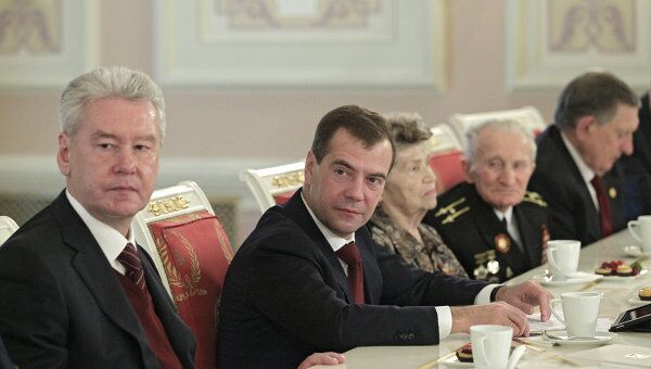Президент РФ Д.Медведев поздравил ветеранов ВОВ с Днем воинской славы Президент РФ Д.Медведев поздравил ветеранов ВОВ с Днем воинской славы