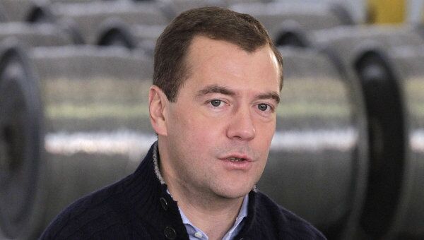Президент России Дмитрий Медведев на встрече с рабочими, инженерно-техническими работниками и активом партии Единая Россия Президент России Дмитрий Медведев на встрече с рабочими, инженерно-техническими работниками и активом партии Единая Россия