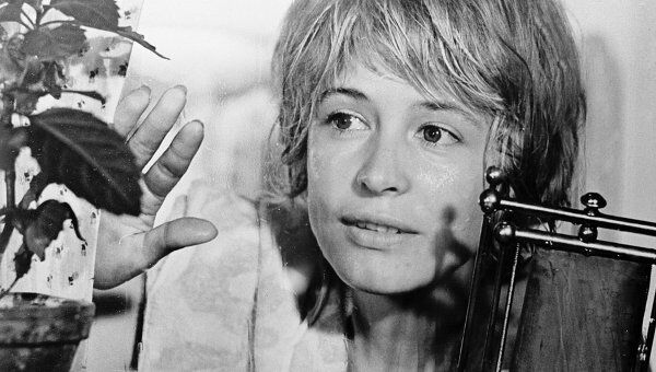 Актриса Марина Неелова в кинофильме Монолог Актриса Марина Неелова в кинофильме Монолог