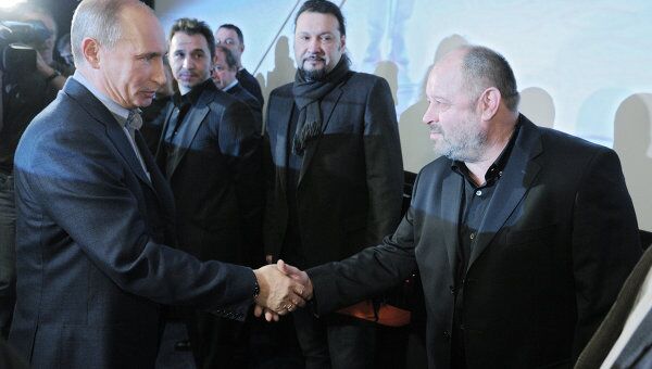 Премьер-министр РФ Владимир Путин посмотрел на киностудии Мосфильм фильм Высоцкий Премьер-министр РФ Владимир Путин посмотрел на киностудии Мосфильм фильм Высоцкий