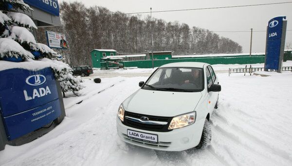 Старт продаж автомобилей Лада Гранта. Архив Старт продаж автомобилей Лада Гранта. Архив