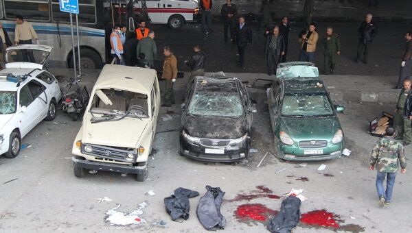 Последствия взрыва в Дамаске 6 января 2012 года Последствия взрыва в Дамаске 6 января 2012 года
