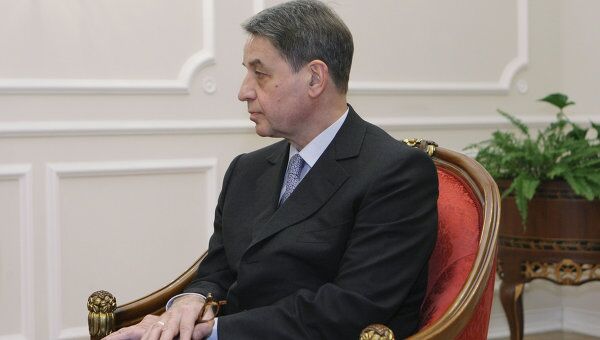 Александр Авдеев во время встречи премьер-министра РФ Владимира Путина и Патриарха Московского и всея Руси Кирилла Александр Авдеев во время встречи премьер-министра РФ Владимира Путина и Патриарха Московского и всея Руси Кирилла