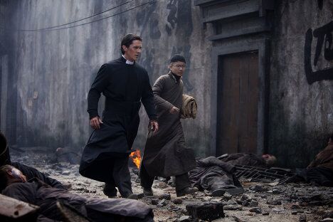 Кристиан Бейл в фильме Цветы войны (Jin ling Shi San Chai) Кристиан Бейл в фильме Цветы войны (Jin ling Shi San Chai)