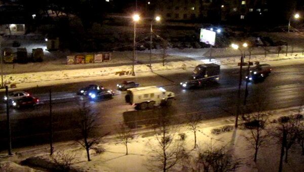 Грузовики ОМОНа покидают Москву после акций Грузовики ОМОНа покидают Москву после акций