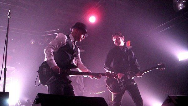 Калифорнийская группа She Wants Revenge Калифорнийская группа She Wants Revenge