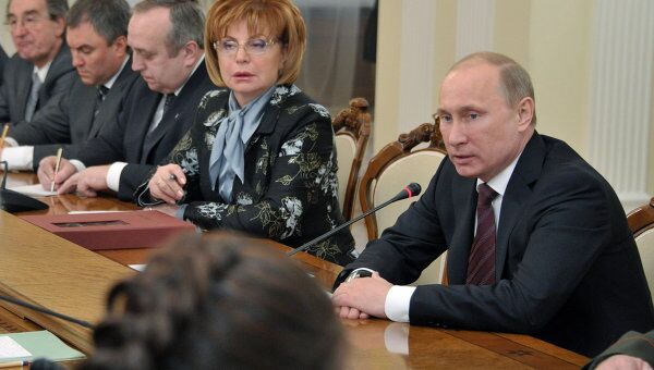 Премьер-министр РФ В.Путин встретился с членами координационного совета ОНФ Премьер-министр РФ В.Путин встретился с членами координационного совета ОНФ