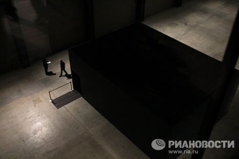 Ретроспективная выставка самого дорогого художника Дэмиена Херста в Лондоне Ретроспективная выставка самого дорогого художника Дэмиена Херста в Лондоне