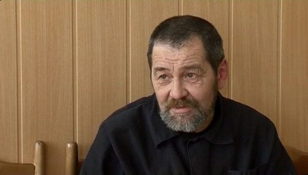 Помилованный Мохнаткин ждет освобождения в изоляторе для нарушителей Помилованный Мохнаткин ждет освобождения в изоляторе для нарушителей